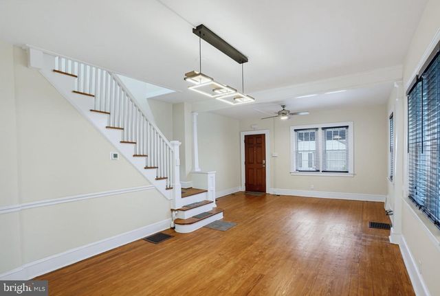 611 DEEMER PL, New Castle City, DE 19720