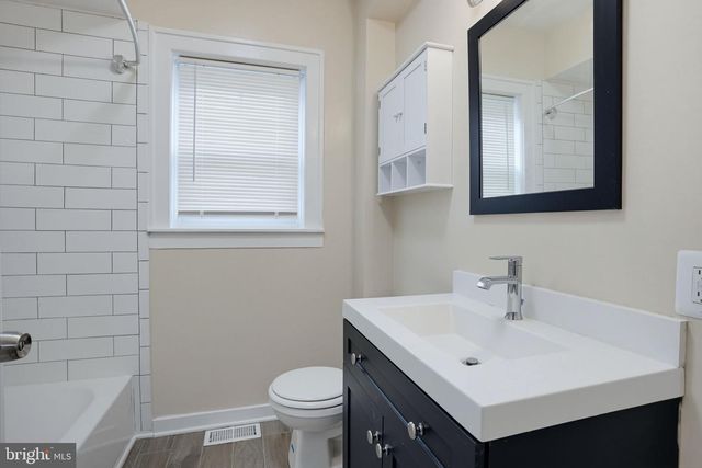 611 DEEMER PL, New Castle City, DE 19720