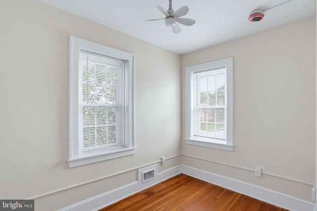 611 DEEMER PL, New Castle City, DE 19720