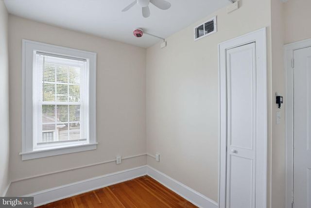 611 DEEMER PL, New Castle City, DE 19720