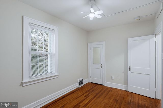 611 DEEMER PL, New Castle City, DE 19720