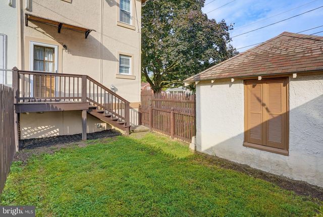 611 DEEMER PL, New Castle City, DE 19720