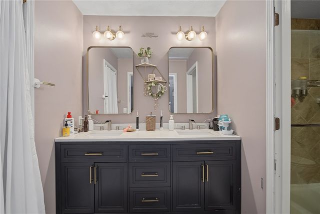 2605 Greenlawn Drive, Troy, OH 45373
