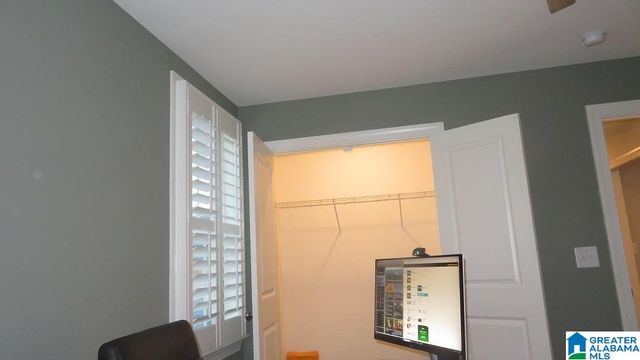 1077 EAGLE NEST CIRCLE, Birmingham, AL 35242