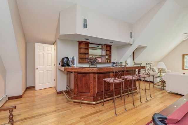 3 Aberdeen St, Windham, NH 03087