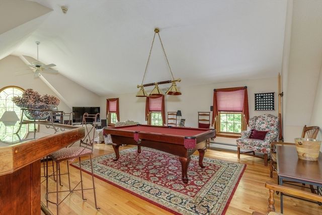 3 Aberdeen St, Windham, NH 03087