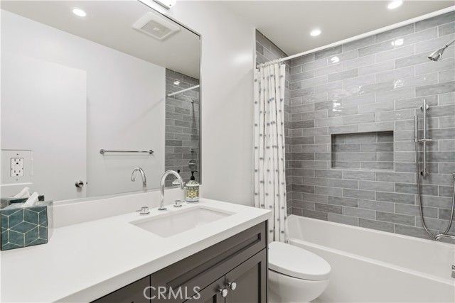 201 N Orange Grove Boulevard 532, Pasadena, CA 91103