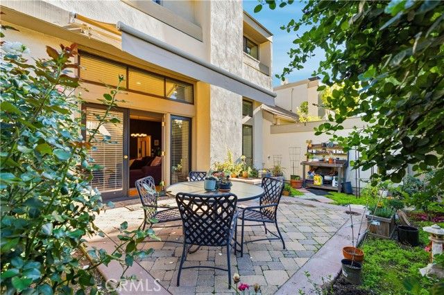 201 N Orange Grove Boulevard 532, Pasadena, CA 91103