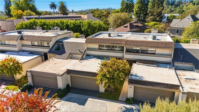 201 N Orange Grove Boulevard 532, Pasadena, CA 91103