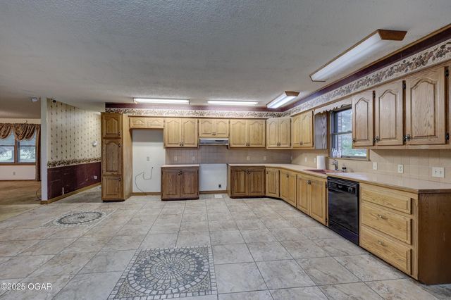 11354 Thorn Road, Jasper, MO 64755