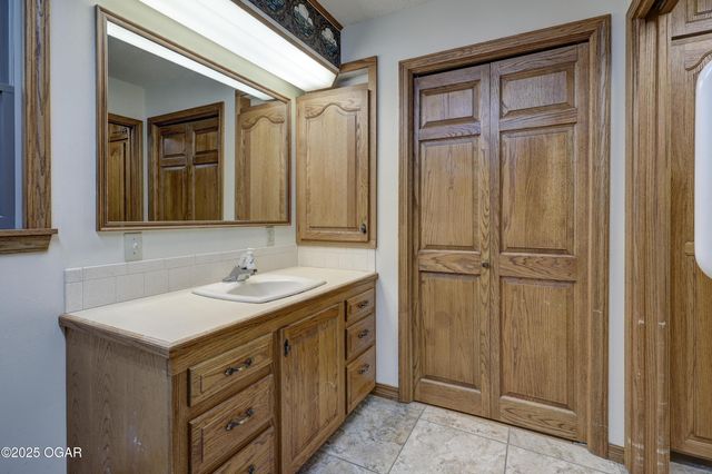 11354 Thorn Road, Jasper, MO 64755