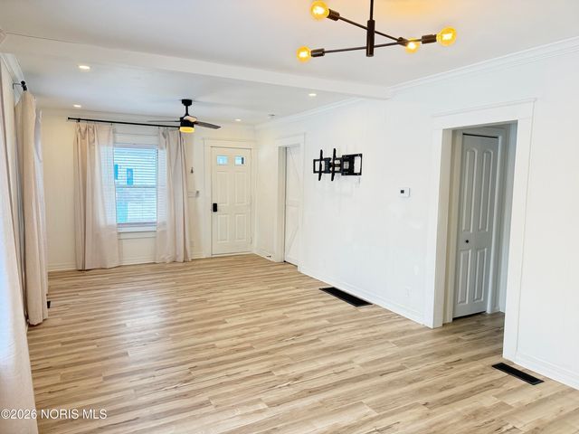 7105 N Curtice Street, Curtice, OH 43412