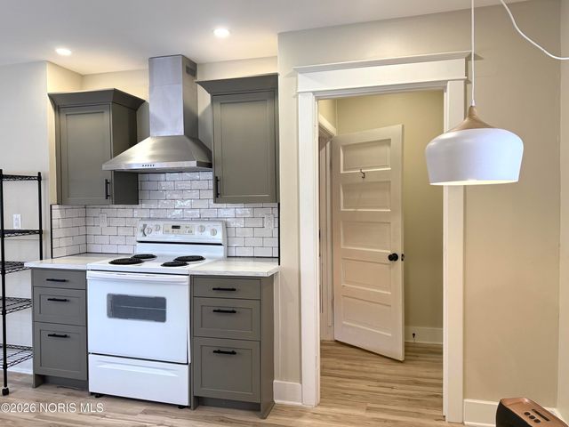 7105 N Curtice Street, Curtice, OH 43412