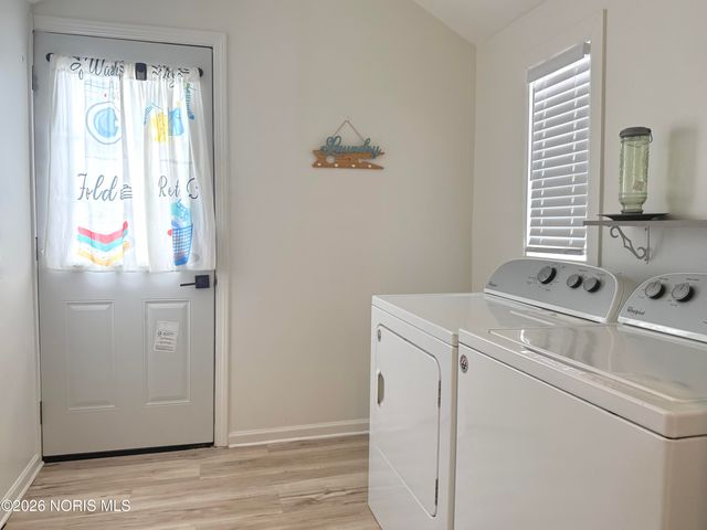 7105 N Curtice Street, Curtice, OH 43412