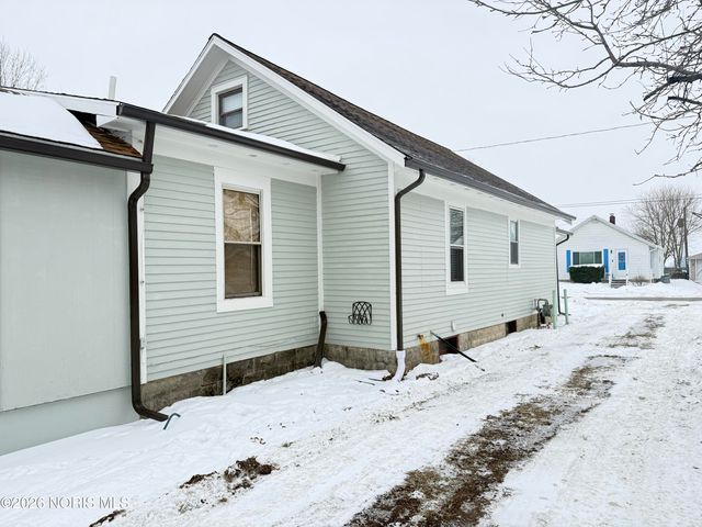 7105 N Curtice Street, Curtice, OH 43412