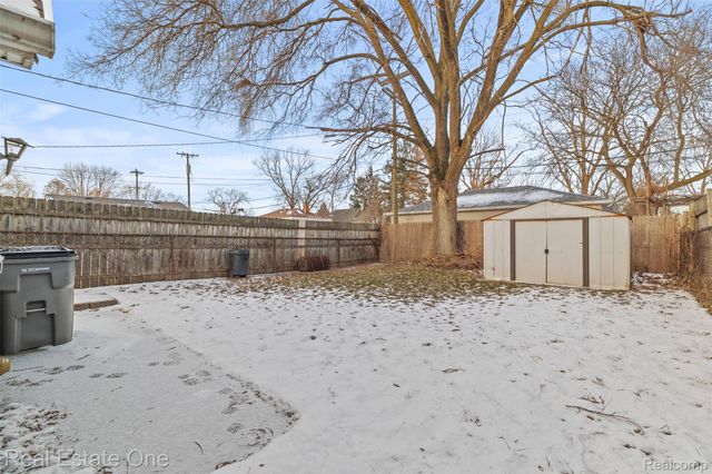 350 Labadie Street, Ecorse, MI 48229