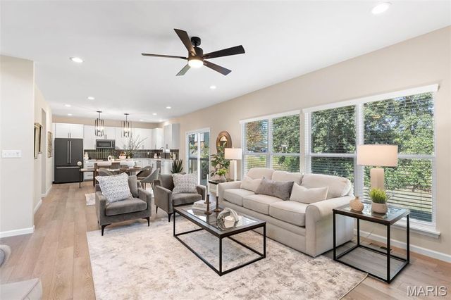 2 Ashford at River Bluffs Manors, Florissant, MO 63031