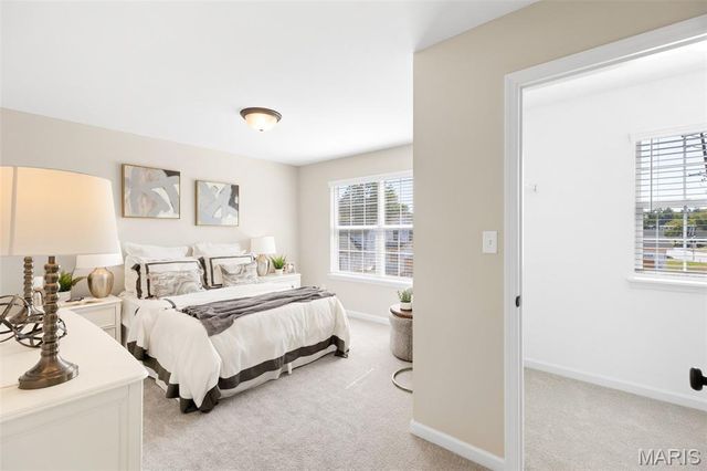 2 Ashford at River Bluffs Manors, Florissant, MO 63031