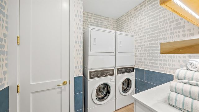 161 TYLER DRIVE, Sarasota, FL 34236