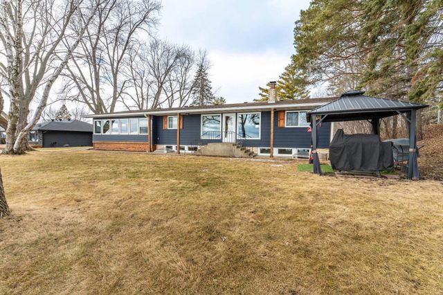 736 Shorewood Drive, Detroit Lakes, MN 56501