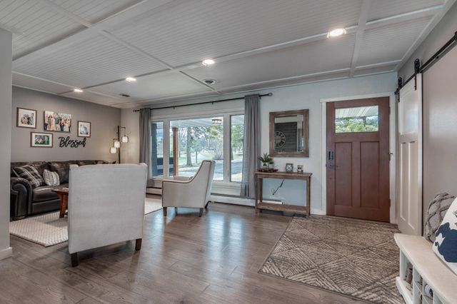 736 Shorewood Drive, Detroit Lakes, MN 56501