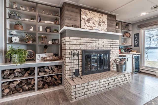 736 Shorewood Drive, Detroit Lakes, MN 56501