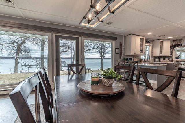 736 Shorewood Drive, Detroit Lakes, MN 56501