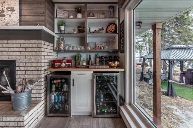 736 Shorewood Drive, Detroit Lakes, MN 56501