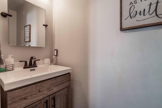 736 Shorewood Drive, Detroit Lakes, MN 56501