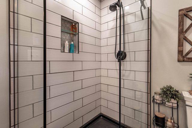 736 Shorewood Drive, Detroit Lakes, MN 56501