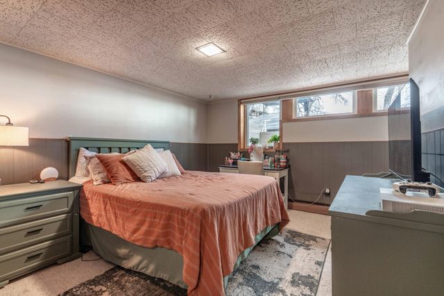 736 Shorewood Drive, Detroit Lakes, MN 56501