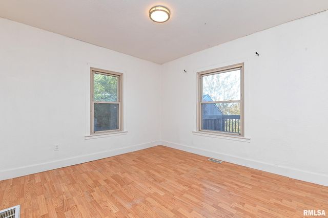 7710 S JEFFERSON Street, Bartonville, IL 61607