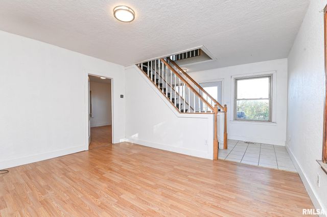 7710 S JEFFERSON Street, Bartonville, IL 61607