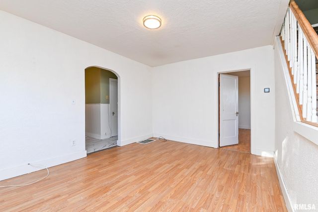 7710 S JEFFERSON Street, Bartonville, IL 61607