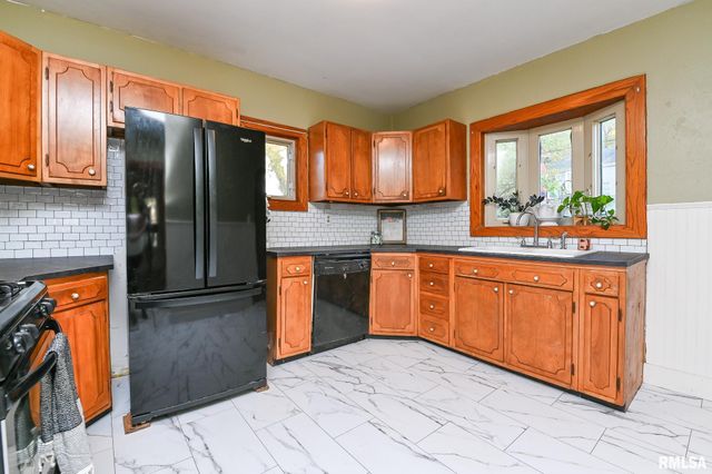 7710 S JEFFERSON Street, Bartonville, IL 61607