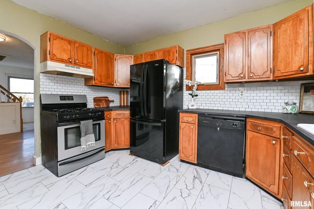 7710 S JEFFERSON Street, Bartonville, IL 61607