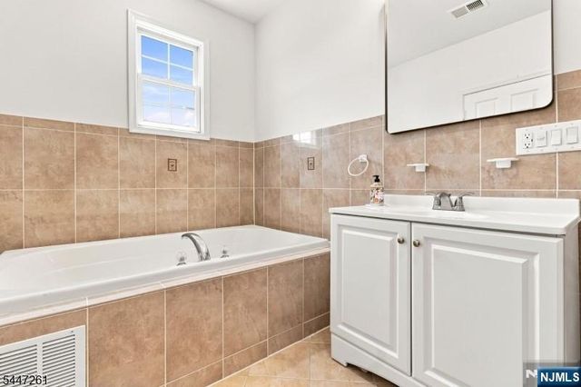 97 Astor Street, Newark, NJ 07114