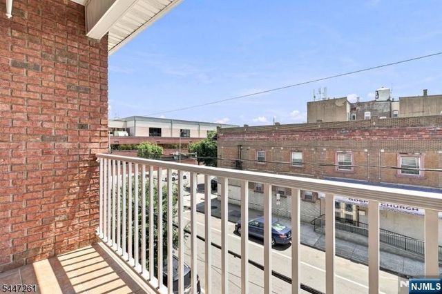 97 Astor Street, Newark, NJ 07114