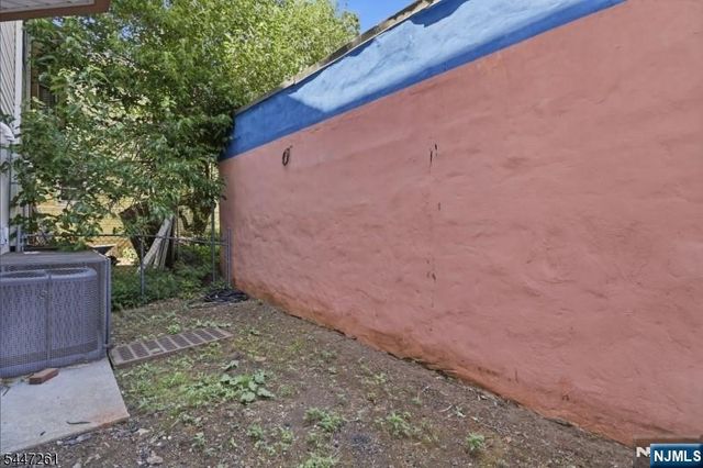 97 Astor Street, Newark, NJ 07114
