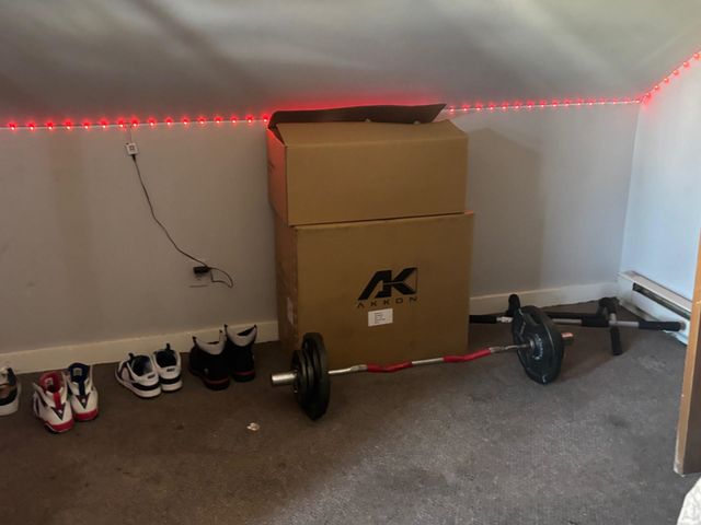 13 Batchelder Ave Apt 1, Manchester, NH 03103