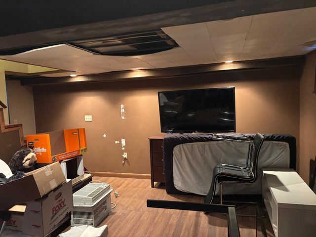 13 Batchelder Ave Apt 1, Manchester, NH 03103