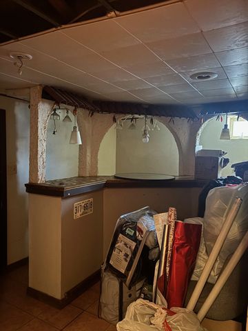 13 Batchelder Ave Apt 1, Manchester, NH 03103