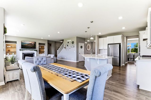 16206 Europa Avenue N, Hugo, MN 55038