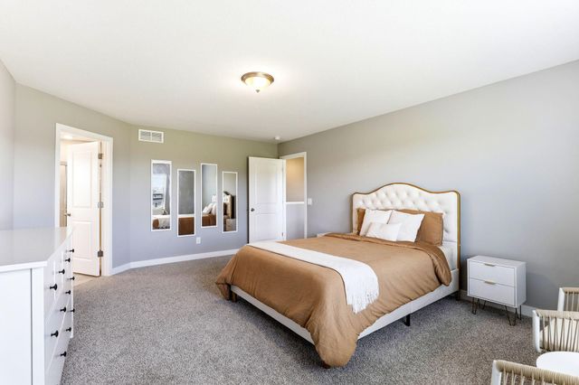 16206 Europa Avenue N, Hugo, MN 55038