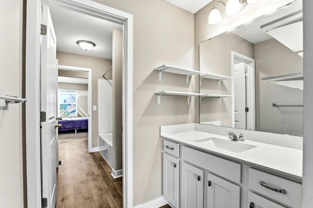 16206 Europa Avenue N, Hugo, MN 55038