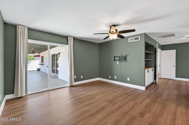 4941 W PHELPS Road, Glendale, AZ 85306