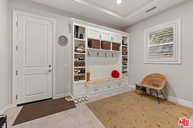 11925 N Ricasoli Way, Porter Ranch, CA 91326