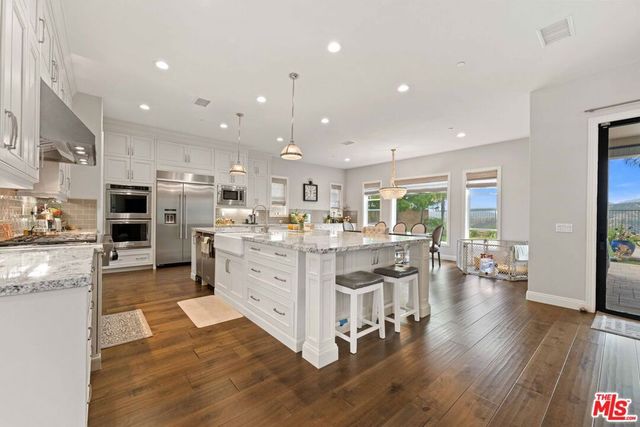 11925 N Ricasoli Way, Porter Ranch, CA 91326