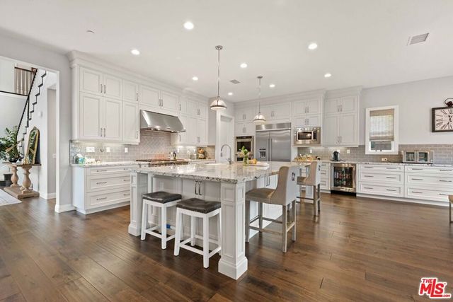 11925 N Ricasoli Way, Porter Ranch, CA 91326