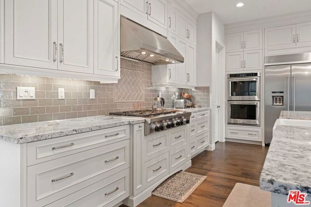 11925 N Ricasoli Way, Porter Ranch, CA 91326